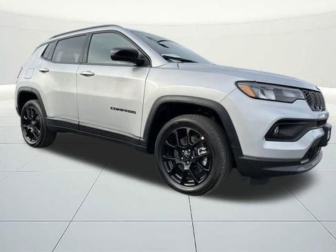 New 2026 Jeep Compass Latitude image 33