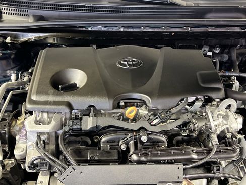 Used 2022 Toyota Camry SE w/ Cold Weather Package image 28