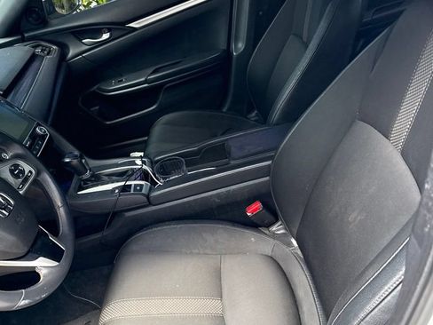 Used 2020 Honda Civic Sport image 4