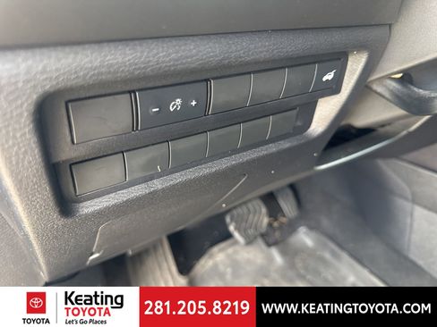 Used 2024 Mitsubishi Outlander SE Black Edition image 15