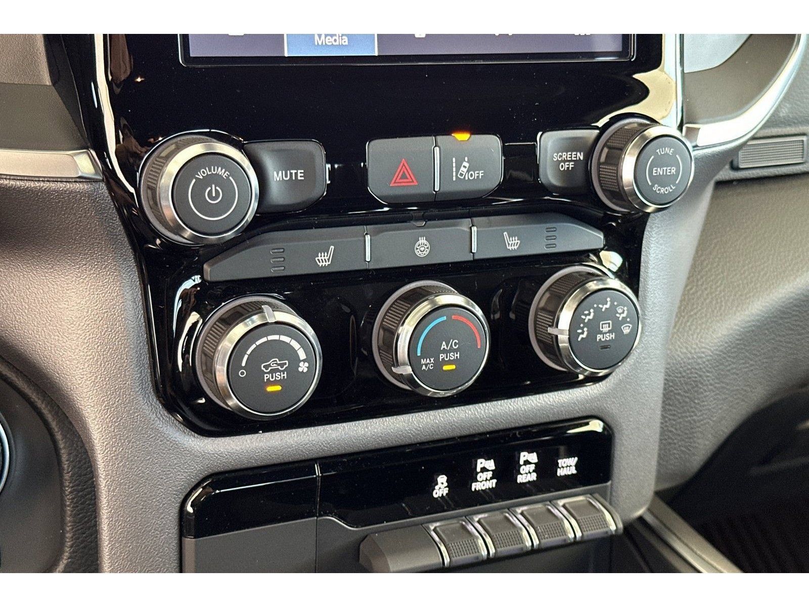 New 2026 RAM 1500 Big Horn w/ Night Edition AWD/4WD image 20