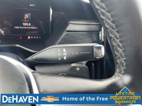 Used 2025 GMC Acadia Elevation FWD image 16