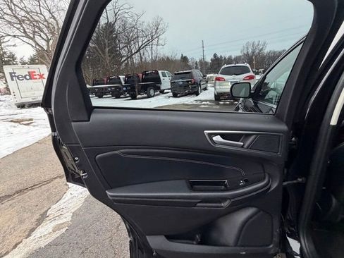 Used 2019 Ford Edge Titanium w/ Canadian Touring Package image 15