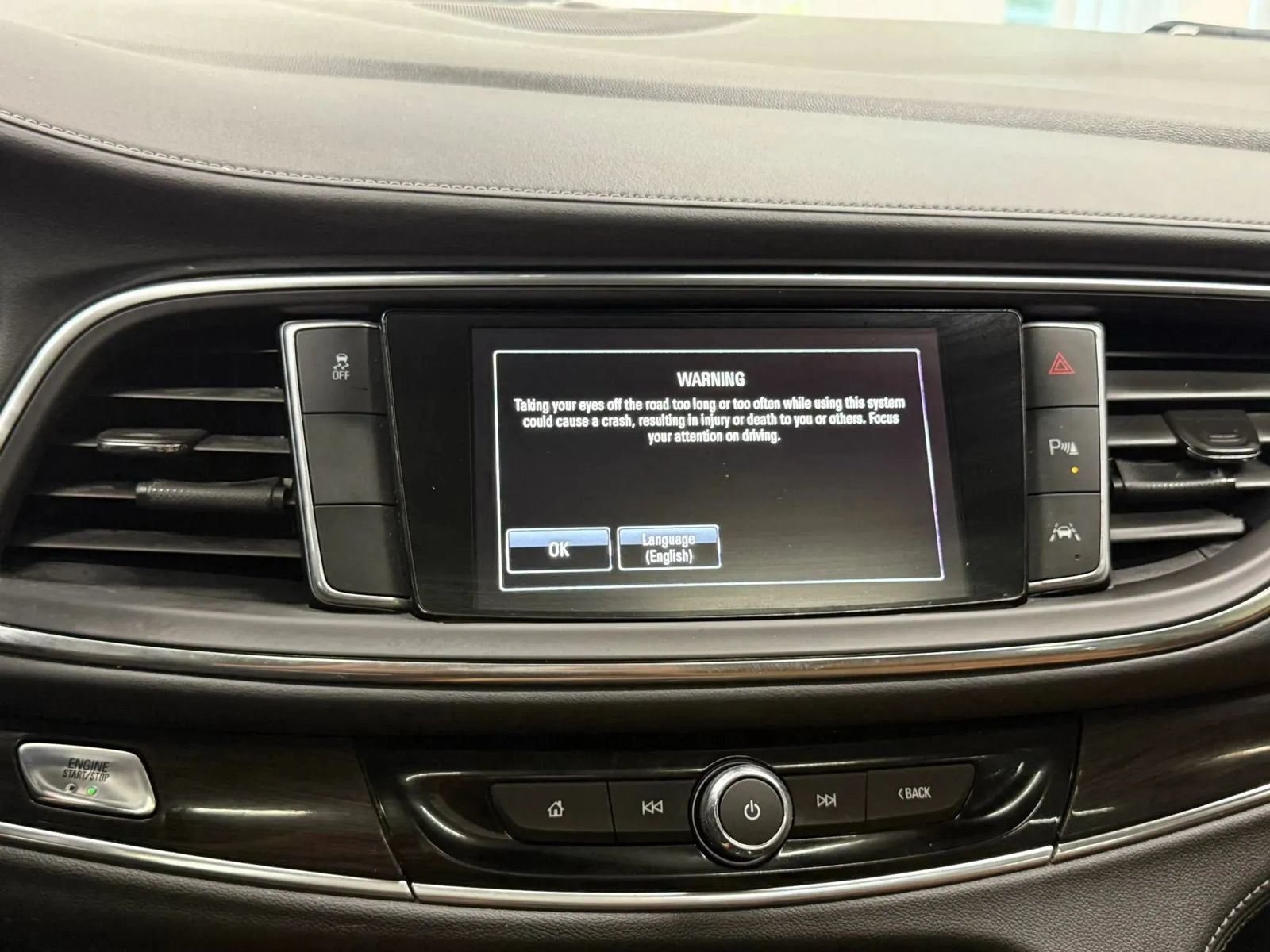 Used 2018 Buick Enclave Premium FWD image 34
