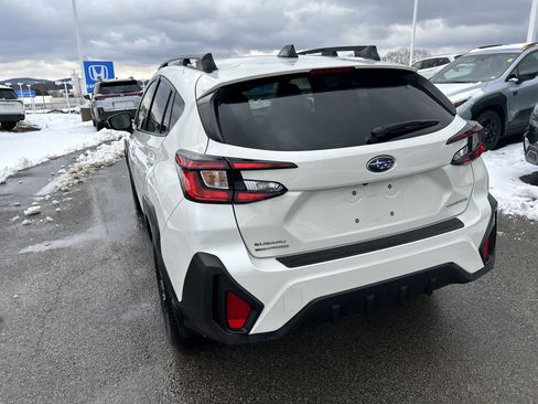 Used 2024 Subaru Crosstrek 2.0i Premium image 10