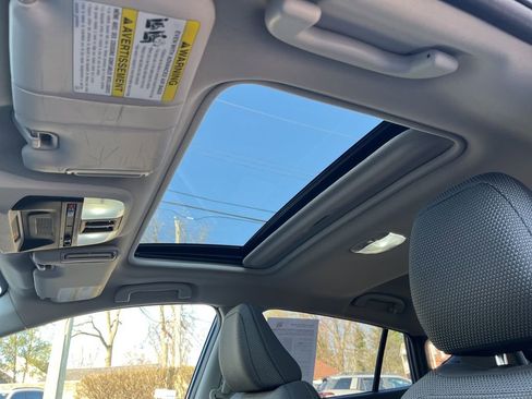 Used 2024 Subaru Crosstrek 2.0i Premium image 23