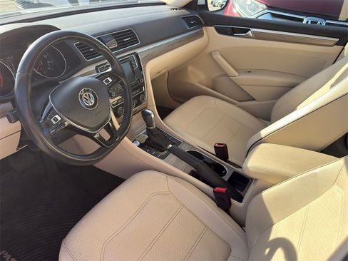 Used 2018 Volkswagen Passat 2.0T SE image 7