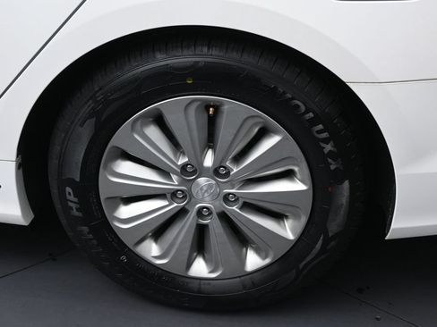Used 2016 Hyundai Sonata SE FWD image 39