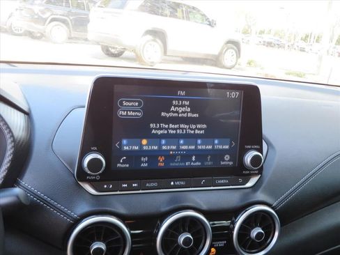 Used 2024 Nissan Sentra SV image 23