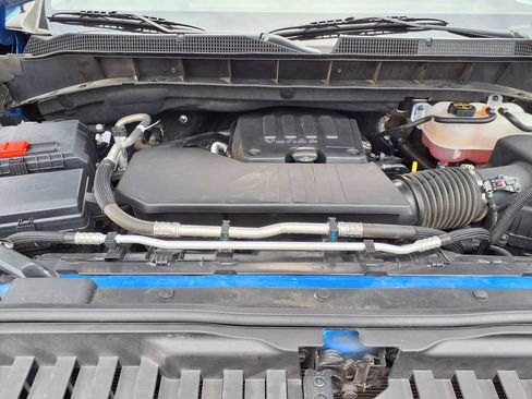 Used 2025 Chevrolet Silverado 1500 Custom AWD/4WD image 36