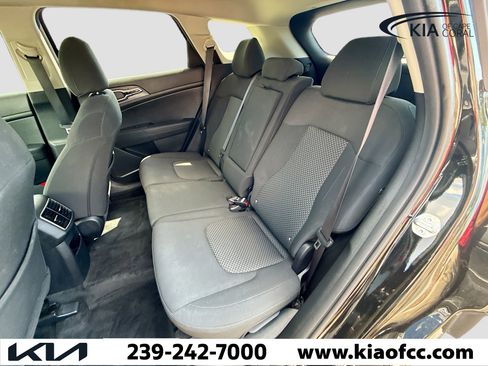 Used 2023 Kia Sportage LX image 19
