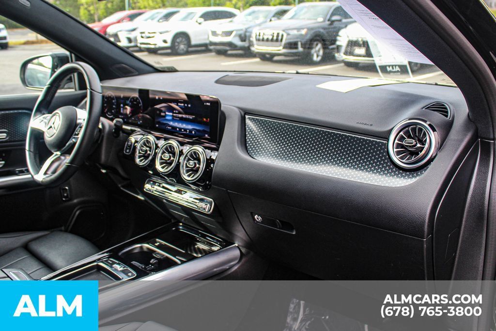 Used 2025 Mercedes-Benz GLA 250 image 23