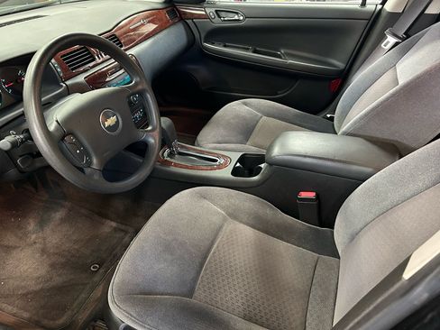 Used 2008 Chevrolet Impala LT image 8