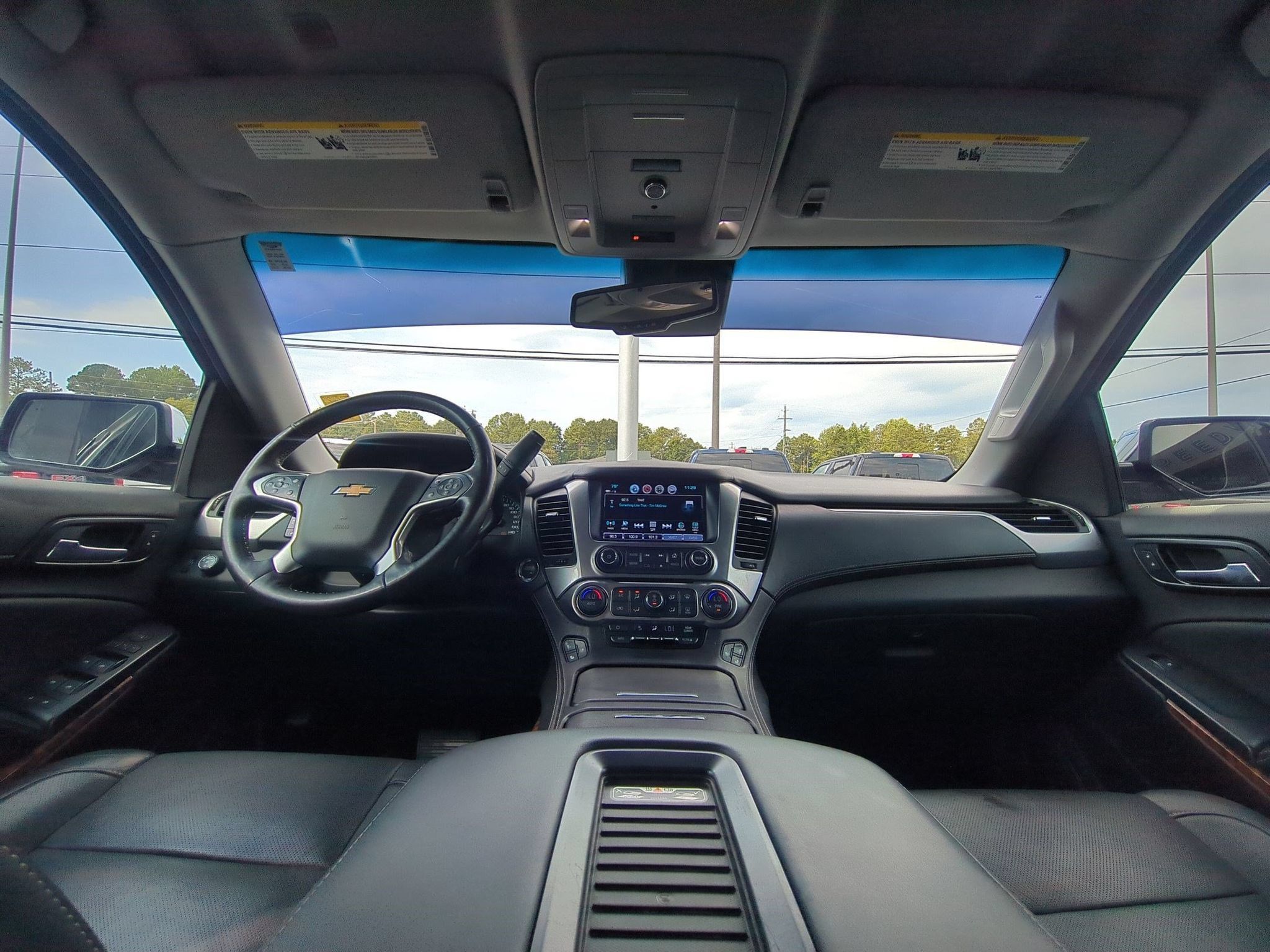 Used 2018 Chevrolet Tahoe Premier RWD image 26