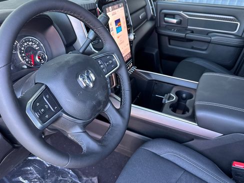 New 2026 RAM 2500 Big Horn AWD/4WD image 9