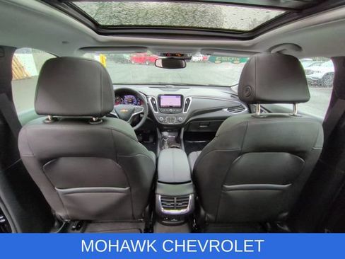 Used 2023 Chevrolet Malibu LT w/ Redline Edition FWD image 21