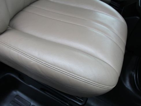 Used 2022 GMC Savana 2500 image 22