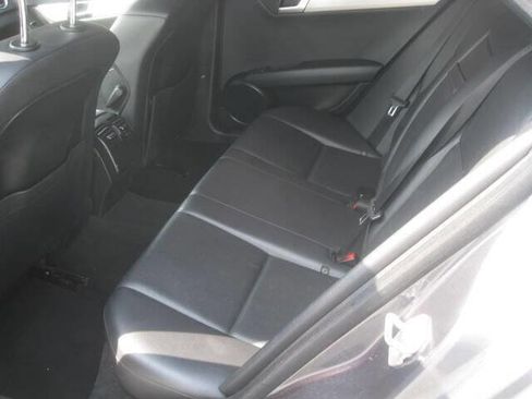 Used 2013 Mercedes-Benz C 250 Sedan image 11