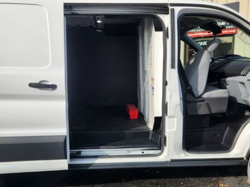 Used 2018 Ford Transit 250 130 Low Roof image 8