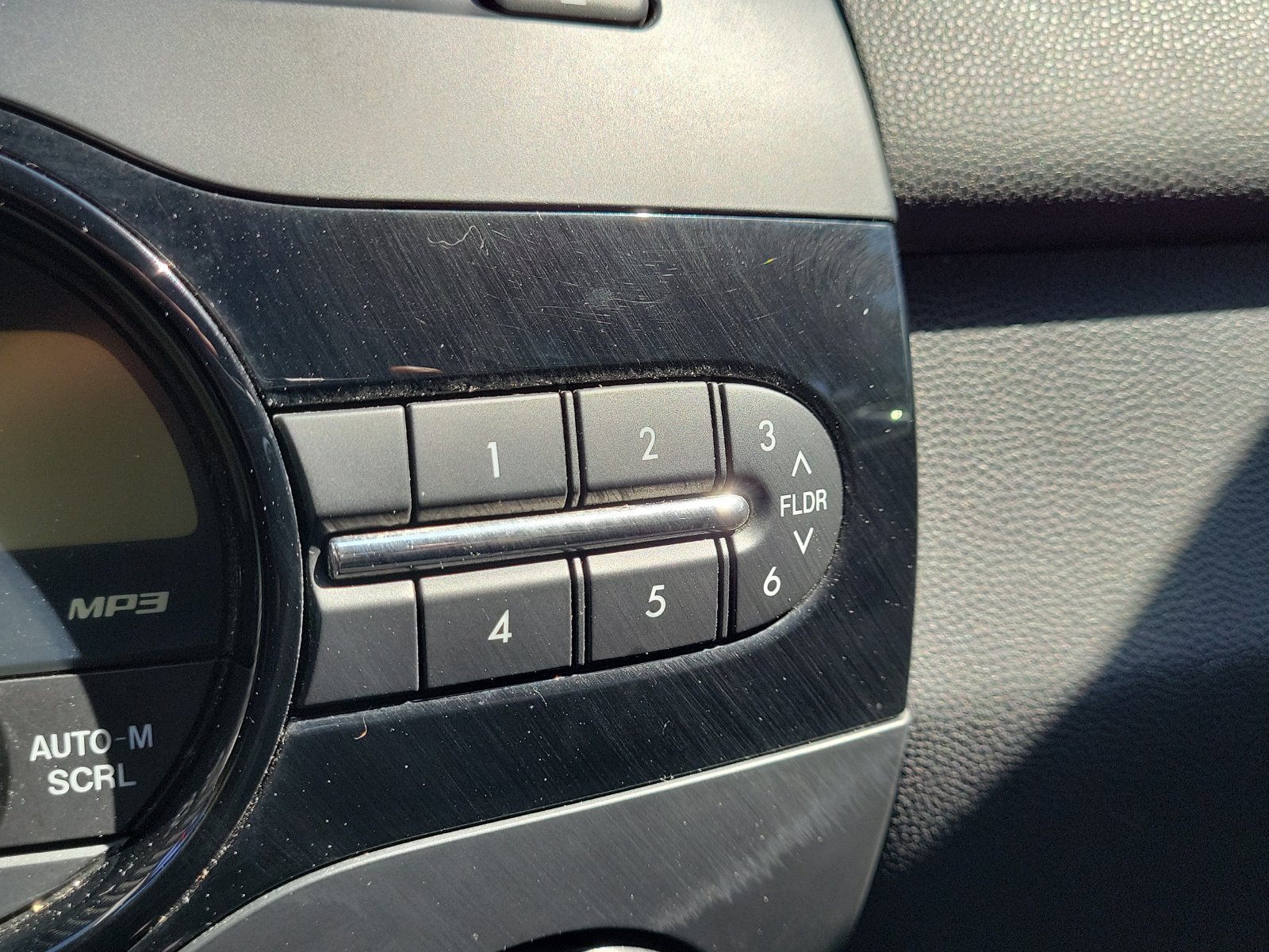 Used 2012 MAZDA MAZDA2 Touring FWD image 25