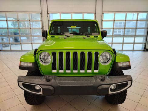 Used 2019 Jeep Wrangler Unlimited Sahara AWD/4WD image 8