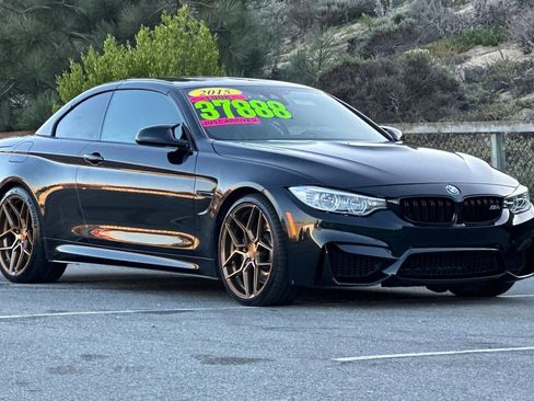 Used 2016 BMW M4 Convertible image 9