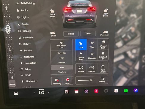 Used 2024 Tesla Model X AWD/4WD image 6