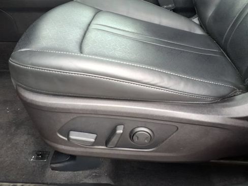 Used 2021 Kia Sorento S w/ Panoramic Sunroof Package FWD image 37