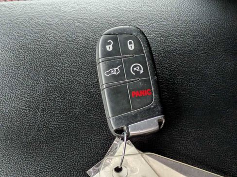 Used 2023 Dodge Durango GT image 31