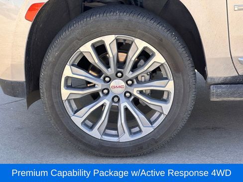 Used 2021 GMC Yukon XL Denali w/ Denali Ultimate Package image 8