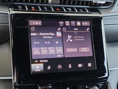 New 2025 Jeep Grand Cherokee Altitude image 20