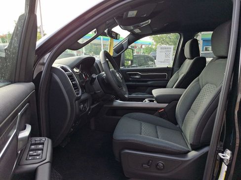 New 2026 RAM 1500 Big Horn AWD/4WD image 9