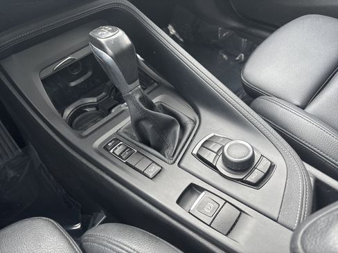 Used 2018 BMW X1 xDrive28i w/ Premium Package Essential image 19