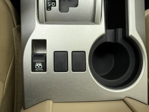 Used 2013 Toyota 4Runner SR5 image 21