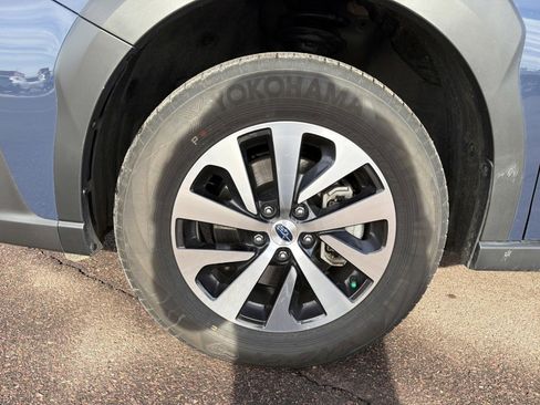 Certified 2025 Subaru Outback Premium w/ Popular Package #1A image 22