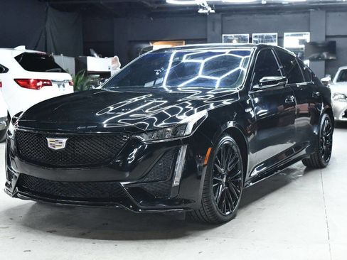 Used 2020 Cadillac CT5 V w/ Premium Package image 7