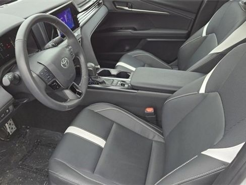 Certified 2025 Toyota Camry SE image 15