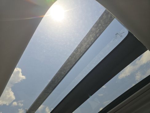 Certified 2025 MAZDA CX-70 Plug-In Hybrid w/ Premium Pkg image 15