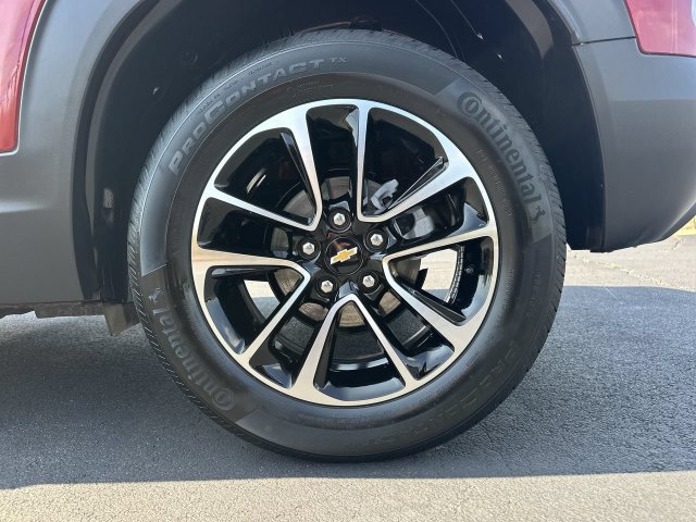 Used 2025 Chevrolet TrailBlazer LT w/ Driver Confidence Package FWD image 30
