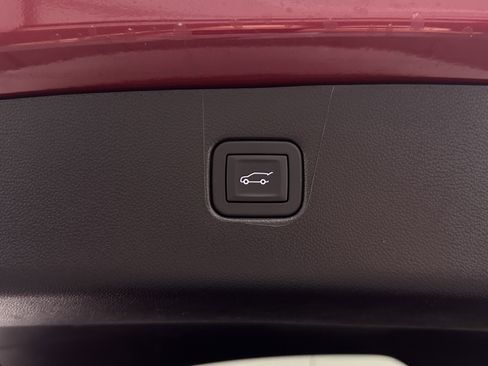 Used 2025 Chevrolet Blazer RS FWD image 33