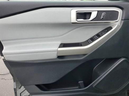 Used 2023 Ford Explorer XLT w/ Equipment Group 202A image 26