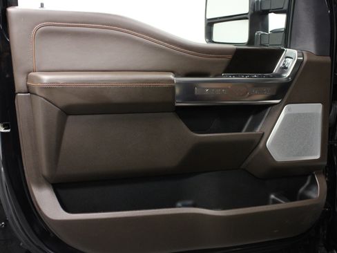 Used 2024 Ford F250 King Ranch w/ Chrome Package image 11