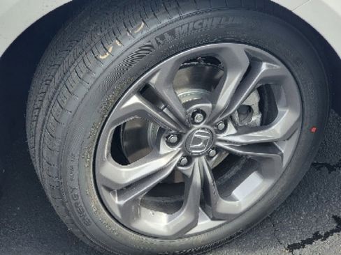 Used 2024 Honda Accord EX image 3