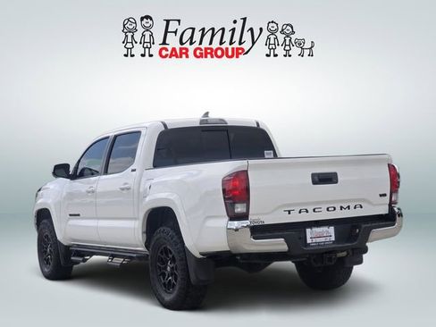 Used 2022 Toyota Tacoma SR5 image 3