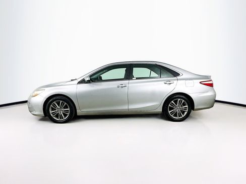 Used 2015 Toyota Camry SE image 4