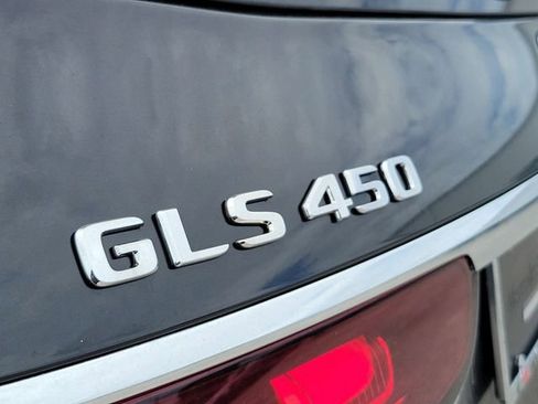 Used 2025 Mercedes-Benz GLS 450 4MATIC image 7