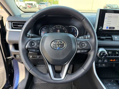 Used 2024 Toyota RAV4 XLE AWD/4WD image 15