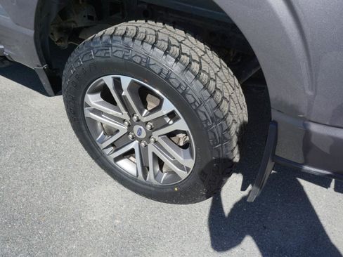 Used 2021 Ford F150 XL w/ STX Appearance Package AWD/4WD image 8
