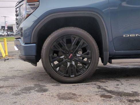 New 2026 GMC Sierra 1500 Denali w/ Denali Reserve Package AWD/4WD image 16