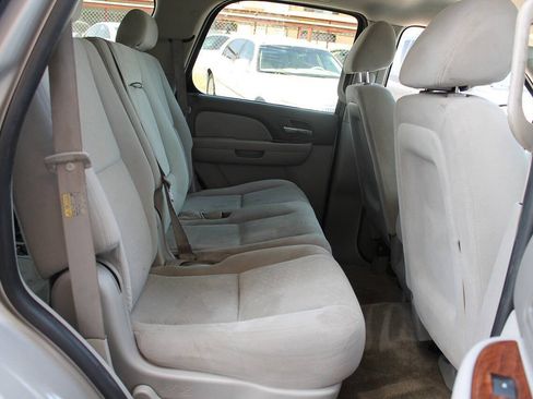 Used 2007 GMC Yukon SLE RWD image 26